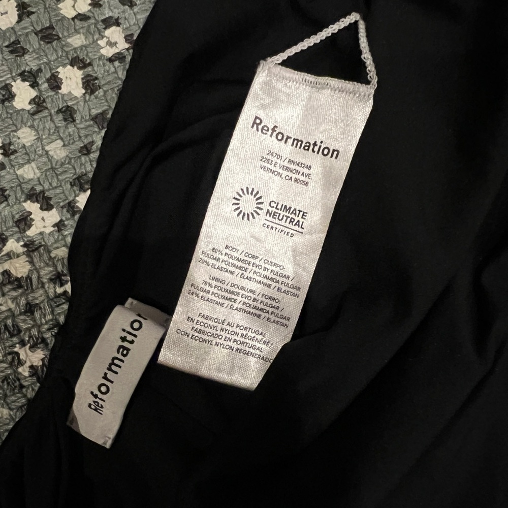Reformation Rio Swimsuit - Picture 6 of 6